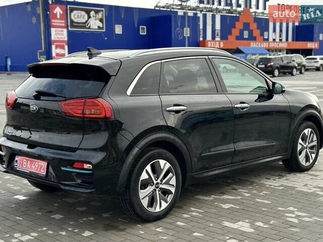 Чорний Кіа Niro, об'ємом двигуна 0 л та пробігом 148 тис. км за 18600 $, фото 4 на Automoto.ua
