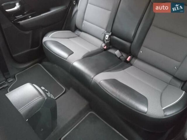Черный Киа Niro, объемом двигателя 0 л и пробегом 92 тыс. км за 19945 $, фото 61 на Automoto.ua