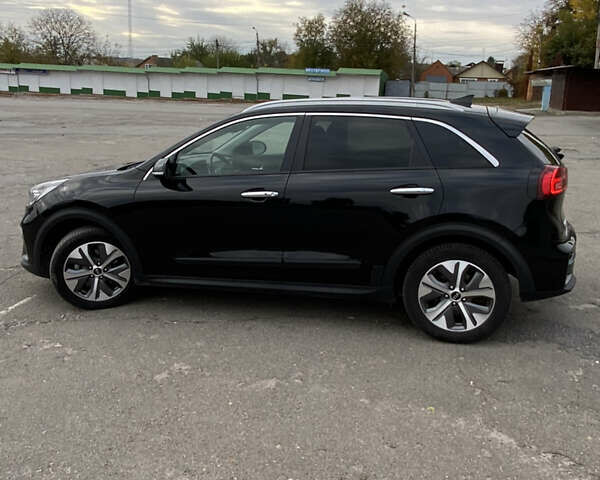 Киа Niro 2020 в Виннице на Automoto.ua Черный Киа Niro, объемом двигателя 0 л и пробегом 170 тыс. км за 18499 $, фото 6 на Automoto.ua