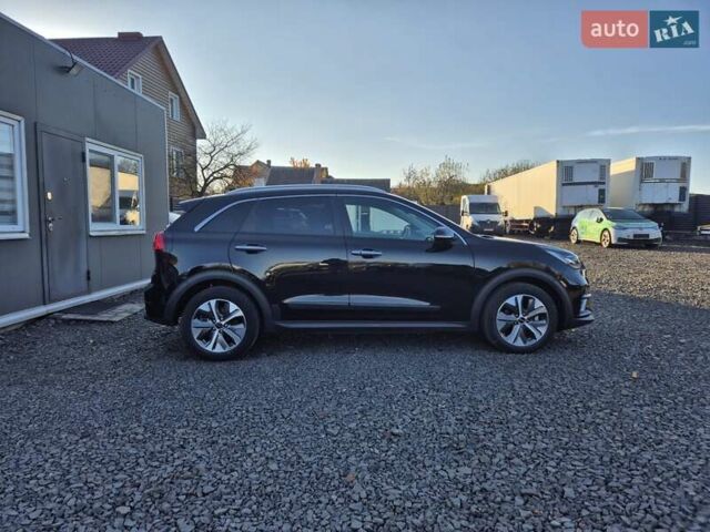 Черный Киа Niro, объемом двигателя 0 л и пробегом 132 тыс. км за 19449 $, фото 3 на Automoto.ua