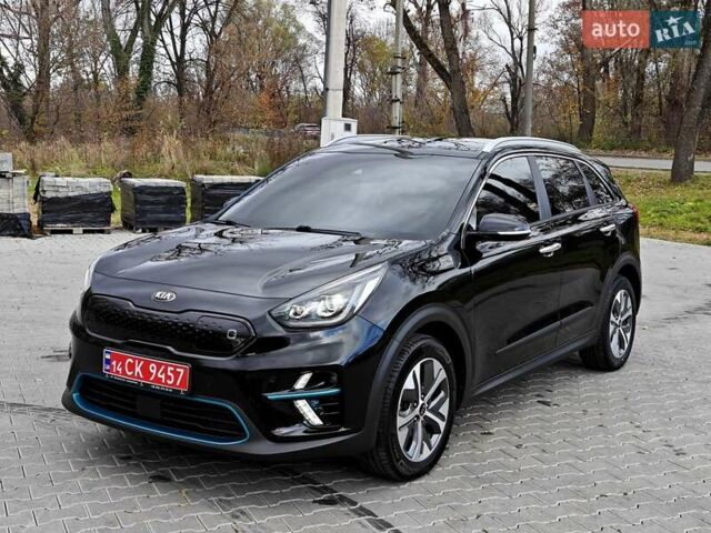 Чорний Кіа Niro, об'ємом двигуна 0 л та пробігом 115 тис. км за 20700 $, фото 65 на Automoto.ua