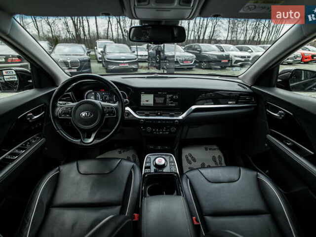 Черный Киа Niro, объемом двигателя 0 л и пробегом 114 тыс. км за 21900 $, фото 11 на Automoto.ua
