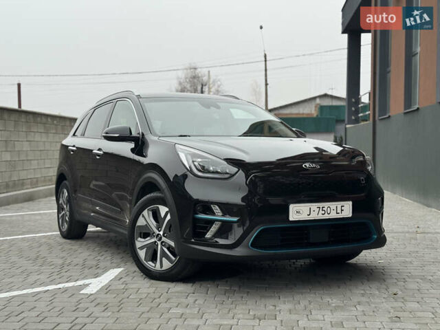 Черный Киа Niro, объемом двигателя 0 л и пробегом 132 тыс. км за 18699 $, фото 1 на Automoto.ua