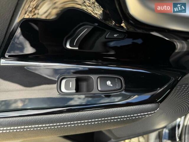 Черный Киа Niro, объемом двигателя 0 л и пробегом 69 тыс. км за 22200 $, фото 5 на Automoto.ua