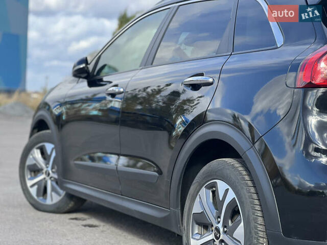 Черный Киа Niro, объемом двигателя 0 л и пробегом 140 тыс. км за 18199 $, фото 25 на Automoto.ua