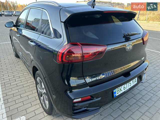 Чорний Кіа Niro, об'ємом двигуна 0 л та пробігом 144 тис. км за 19500 $, фото 20 на Automoto.ua