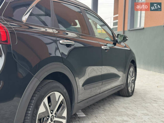 Черный Киа Niro, объемом двигателя 0 л и пробегом 132 тыс. км за 18699 $, фото 25 на Automoto.ua