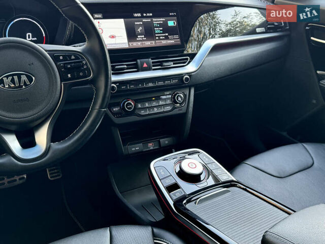 Черный Киа Niro, объемом двигателя 0 л и пробегом 50 тыс. км за 23499 $, фото 52 на Automoto.ua