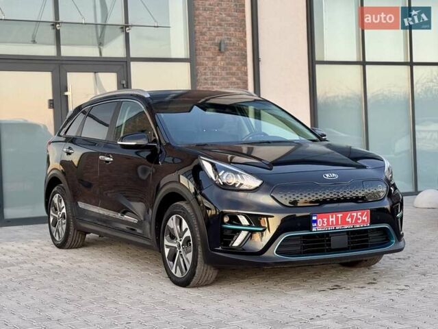 Черный Киа Niro, объемом двигателя 0 л и пробегом 110 тыс. км за 17999 $, фото 24 на Automoto.ua