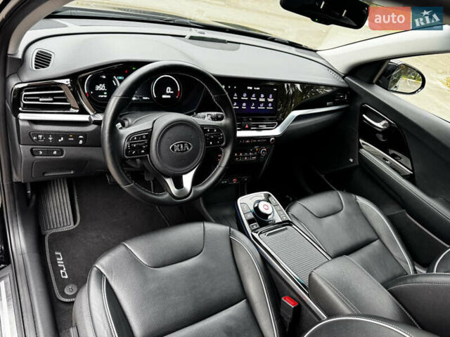 Черный Киа Niro, объемом двигателя 0 л и пробегом 78 тыс. км за 21700 $, фото 41 на Automoto.ua