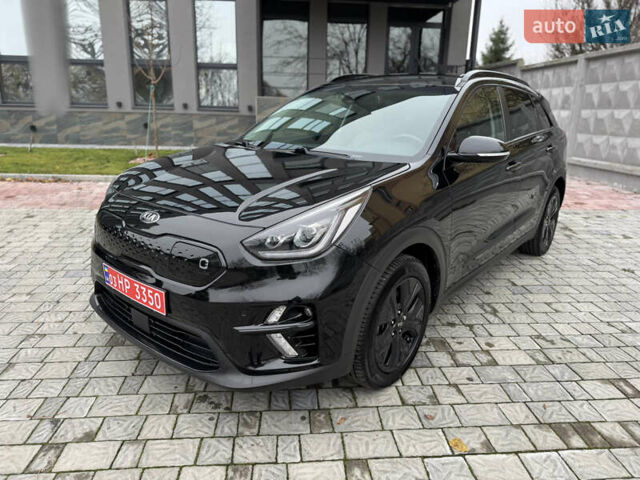 Чорний Кіа Niro, об'ємом двигуна 0 л та пробігом 109 тис. км за 17499 $, фото 9 на Automoto.ua