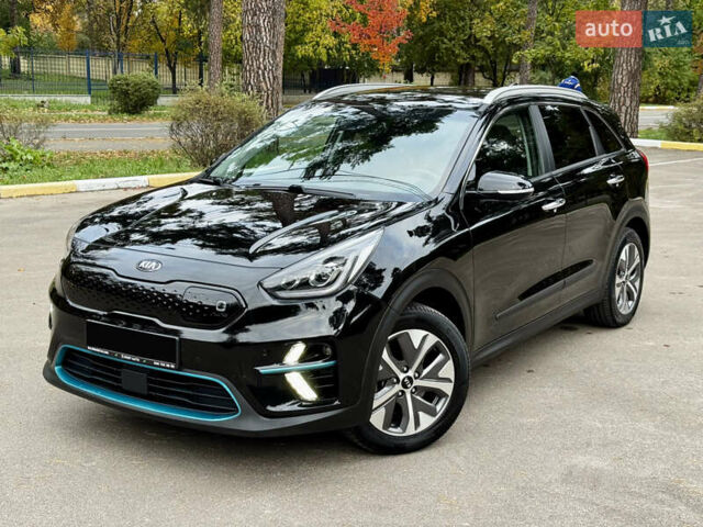 Чорний Кіа Niro, об'ємом двигуна 0 л та пробігом 107 тис. км за 20500 $, фото 5 на Automoto.ua