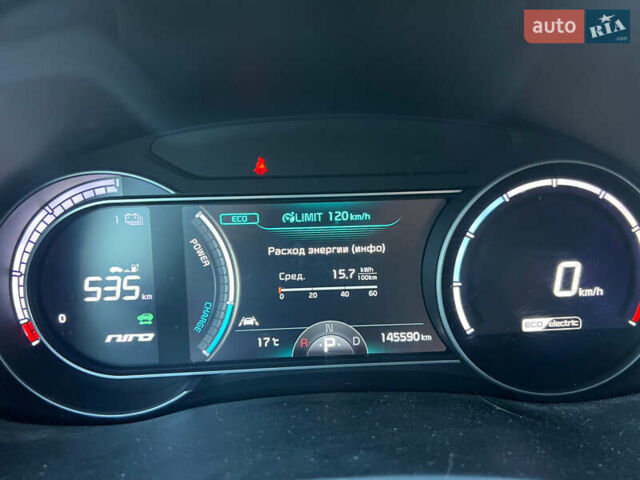 Чорний Кіа Niro, об'ємом двигуна 0 л та пробігом 139 тис. км за 16600 $, фото 8 на Automoto.ua