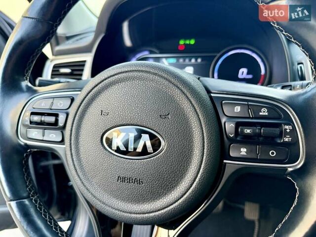 Черный Киа Niro, объемом двигателя 0 л и пробегом 128 тыс. км за 16800 $, фото 52 на Automoto.ua