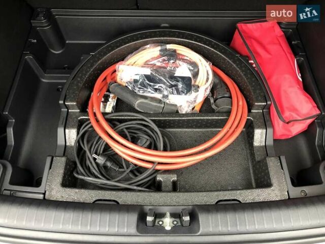 Черный Киа Niro, объемом двигателя 0 л и пробегом 40 тыс. км за 22950 $, фото 27 на Automoto.ua