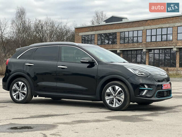 Чорний Кіа Niro, об'ємом двигуна 0 л та пробігом 140 тис. км за 17999 $, фото 5 на Automoto.ua