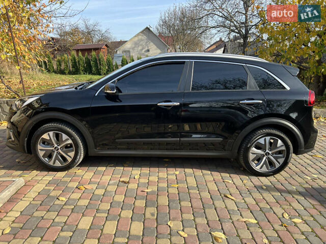 Черный Киа Niro, объемом двигателя 0 л и пробегом 112 тыс. км за 19500 $, фото 1 на Automoto.ua