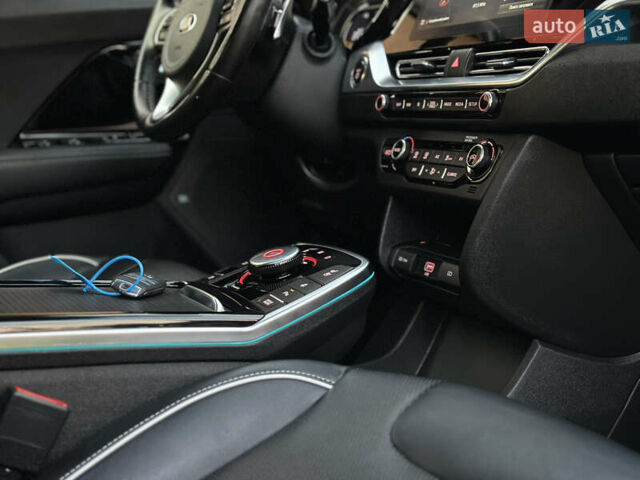 Черный Киа Niro, объемом двигателя 0 л и пробегом 152 тыс. км за 18450 $, фото 25 на Automoto.ua