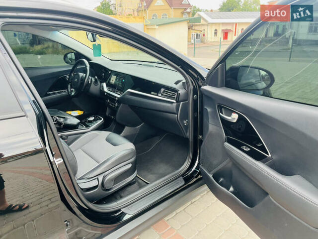 Киа Niro 2020 в Первомайск на Automoto.ua Черный Киа Niro, объемом двигателя 0 л и пробегом 121 тыс. км за 18800 $, фото 12 на Automoto.ua