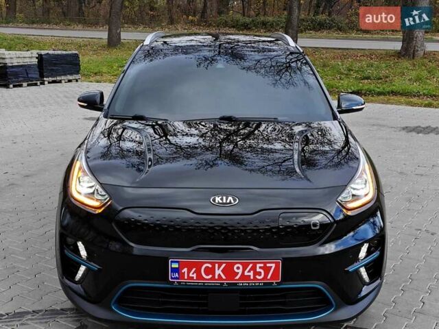 Чорний Кіа Niro, об'ємом двигуна 0 л та пробігом 115 тис. км за 20700 $, фото 48 на Automoto.ua