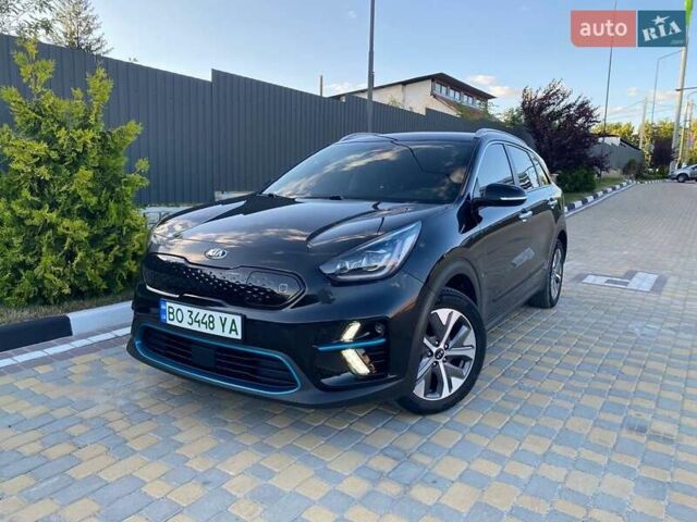 Черный Киа Niro, объемом двигателя 0 л и пробегом 109 тыс. км за 19450 $, фото 8 на Automoto.ua