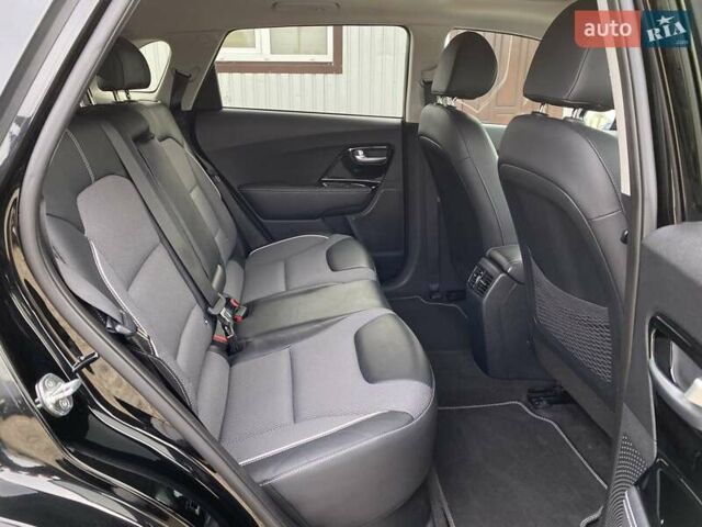 Чорний Кіа Niro, об'ємом двигуна 0 л та пробігом 96 тис. км за 20600 $, фото 69 на Automoto.ua