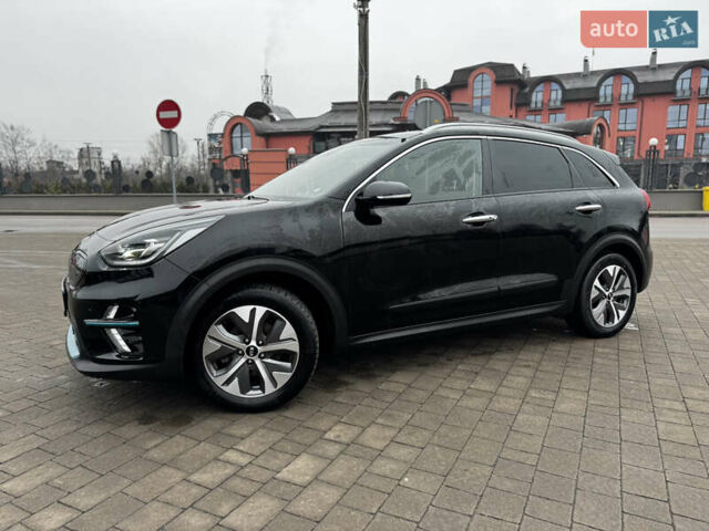 Черный Киа Niro, объемом двигателя 0 л и пробегом 159 тыс. км за 18950 $, фото 2 на Automoto.ua