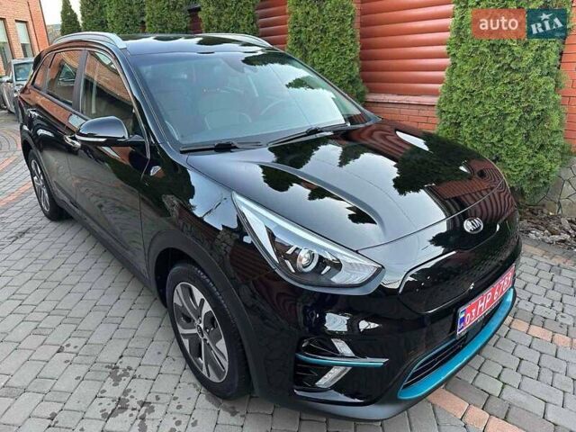 Чорний Кіа Niro, об'ємом двигуна 0 л та пробігом 126 тис. км за 19500 $, фото 1 на Automoto.ua