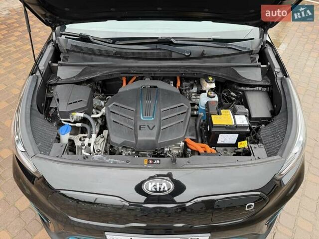 Чорний Кіа Niro, об'ємом двигуна 0 л та пробігом 89 тис. км за 20799 $, фото 82 на Automoto.ua