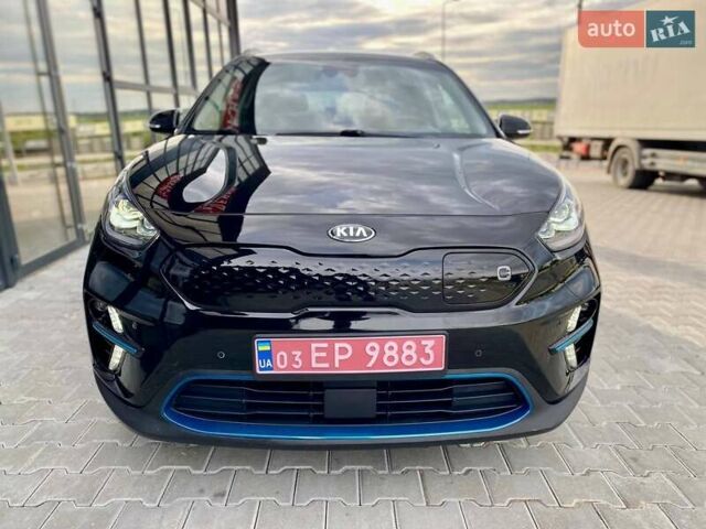 Черный Киа Niro, объемом двигателя 0 л и пробегом 142 тыс. км за 18900 $, фото 1 на Automoto.ua