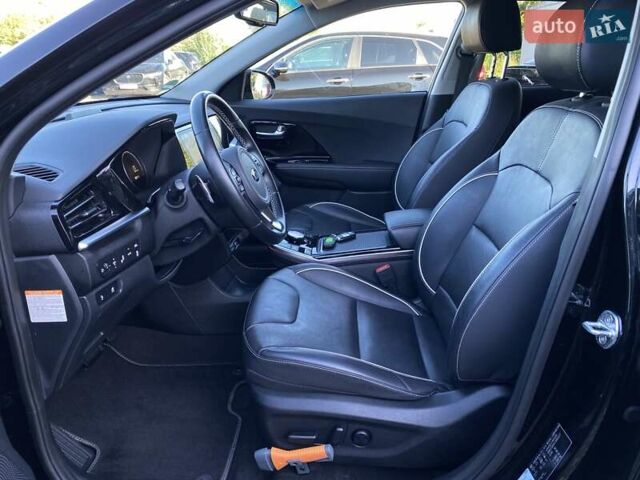 Черный Киа Niro, объемом двигателя 0 л и пробегом 93 тыс. км за 22700 $, фото 21 на Automoto.ua