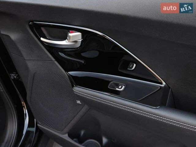 Черный Киа Niro, объемом двигателя 0 л и пробегом 115 тыс. км за 19999 $, фото 58 на Automoto.ua