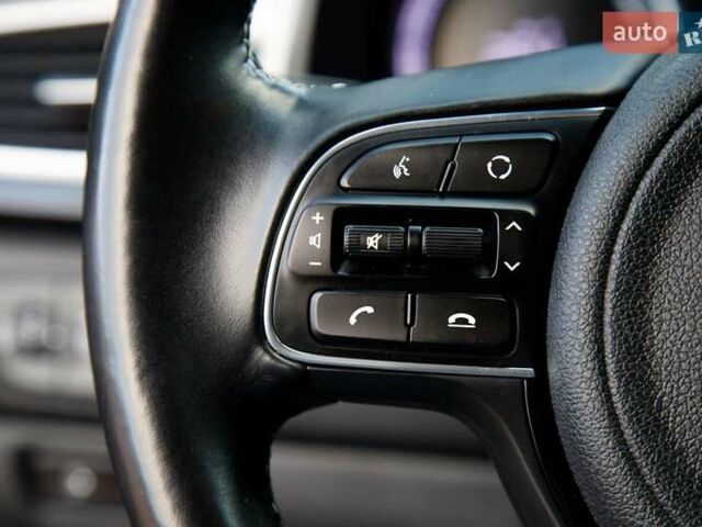 Черный Киа Niro, объемом двигателя 0 л и пробегом 110 тыс. км за 17450 $, фото 54 на Automoto.ua