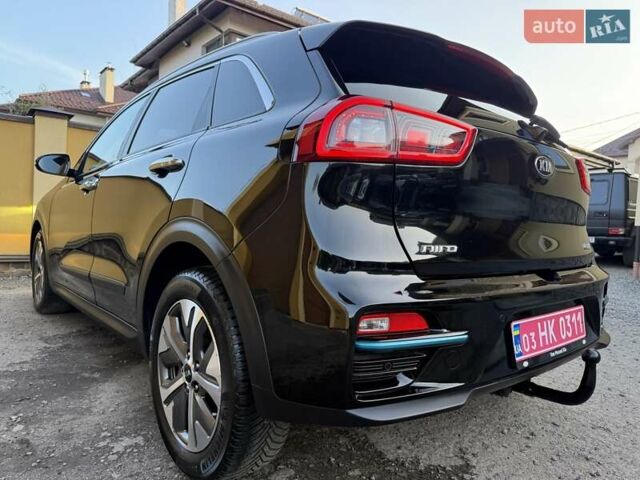 Черный Киа Niro, объемом двигателя 0 л и пробегом 98 тыс. км за 17450 $, фото 7 на Automoto.ua