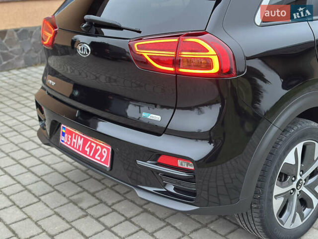 Черный Киа Niro, объемом двигателя 0 л и пробегом 135 тыс. км за 18650 $, фото 5 на Automoto.ua