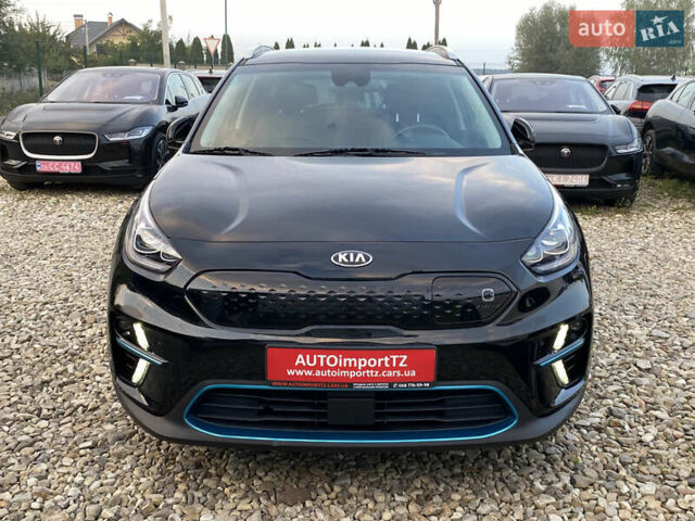 Чорний Кіа Niro, об'ємом двигуна 0 л та пробігом 64 тис. км за 22700 $, фото 27 на Automoto.ua