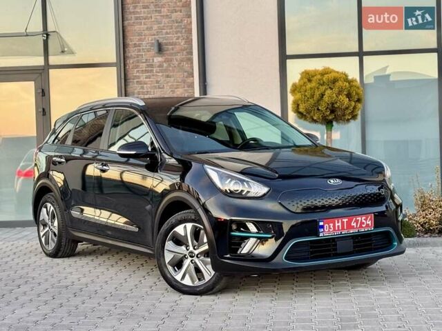 Черный Киа Niro, объемом двигателя 0 л и пробегом 110 тыс. км за 17999 $, фото 6 на Automoto.ua