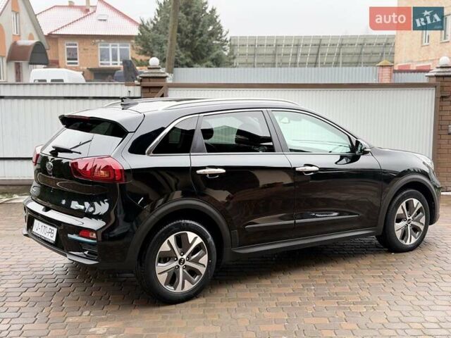 Чорний Кіа Niro, об'ємом двигуна 0 л та пробігом 89 тис. км за 20799 $, фото 17 на Automoto.ua