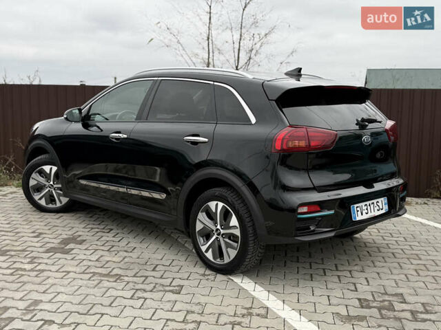 Черный Киа Niro, объемом двигателя 0 л и пробегом 61 тыс. км за 19300 $, фото 11 на Automoto.ua