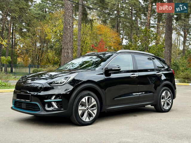 Чорний Кіа Niro, об'ємом двигуна 0 л та пробігом 107 тис. км за 20500 $, фото 10 на Automoto.ua