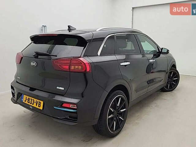 Черный Киа Niro, объемом двигателя 0 л и пробегом 128 тыс. км за 19463 $, фото 2 на Automoto.ua