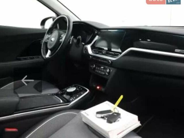 Чорний Кіа Niro, об'ємом двигуна 0 л та пробігом 65 тис. км за 16499 $, фото 1 на Automoto.ua