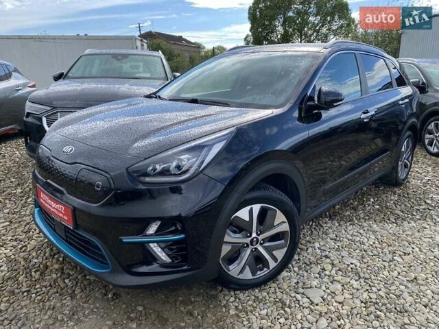 Чорний Кіа Niro, об'ємом двигуна 0 л та пробігом 107 тис. км за 22400 $, фото 14 на Automoto.ua