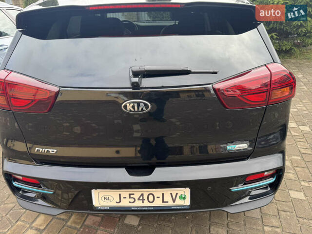 Чорний Кіа Niro, об'ємом двигуна 0 л та пробігом 164 тис. км за 18400 $, фото 30 на Automoto.ua