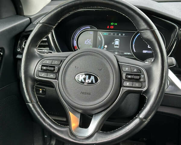 Киа Niro 2020 в Золочев на Automoto.ua Черный Киа Niro, объемом двигателя 0 л и пробегом 145 тыс. км за 18150 $, фото 28 на Automoto.ua