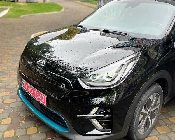Киа Niro 2020 в Луцке на Automoto.ua Черный Киа Niro, объемом двигателя 0 л и пробегом 98 тыс. км за 20500 $, фото 5 на Automoto.ua