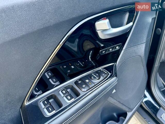 Киа Niro 2020 в Бердичеве на Automoto.ua Черный Киа Niro, объемом двигателя 0 л и пробегом 128 тыс. км за 16700 $, фото 39 на Automoto.ua