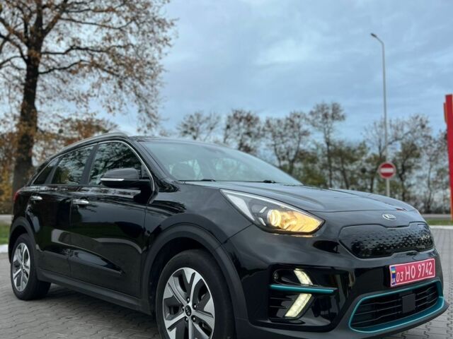 Черный Киа Niro, объемом двигателя 0 л и пробегом 106 тыс. км за 17900 $, фото 19 на Automoto.ua