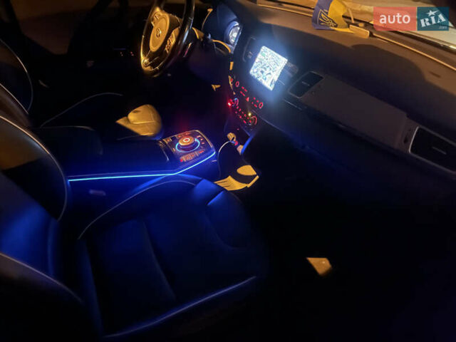 Чорний Кіа Niro, об'ємом двигуна 0 л та пробігом 139 тис. км за 16600 $, фото 13 на Automoto.ua