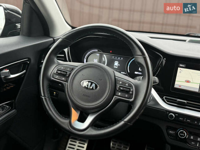 Черный Киа Niro, объемом двигателя 0 л и пробегом 61 тыс. км за 19300 $, фото 36 на Automoto.ua